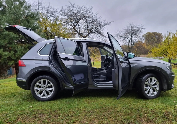 Volkswagen Tiguan cena 94200 przebieg: 154000, rok produkcji 2017 z Miłakowo małe 562
